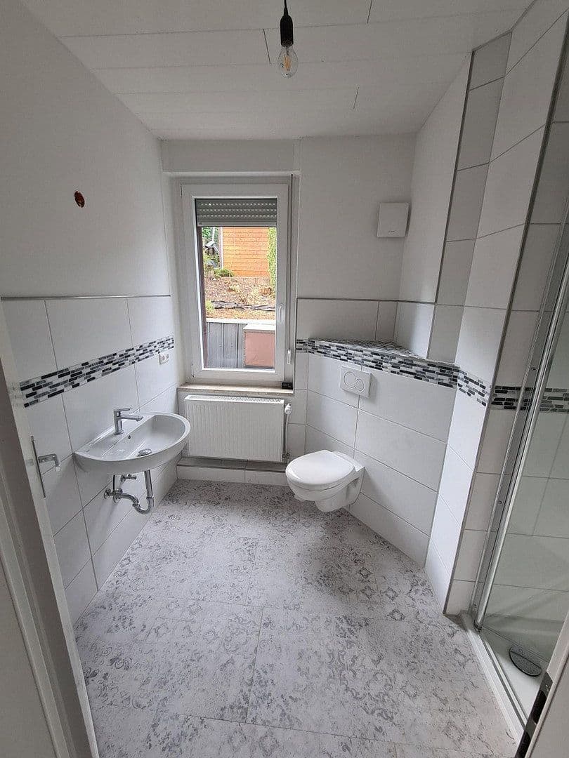 Pronájem domu 159 m², pozemek 575 m², Velbert, Severní Porýní-Vestfálsko Pronájem domu 159 m², pozemek 575 m², Velbert, Severní Porýní-Vestfálsko