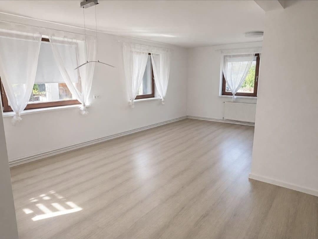 Prodej domu 116 m², pozemek 863 m², Bienenweg 6, Berlin, Berlín Prodej domu 116 m², pozemek 863 m², Bienenweg 6, Berlin, Berlín