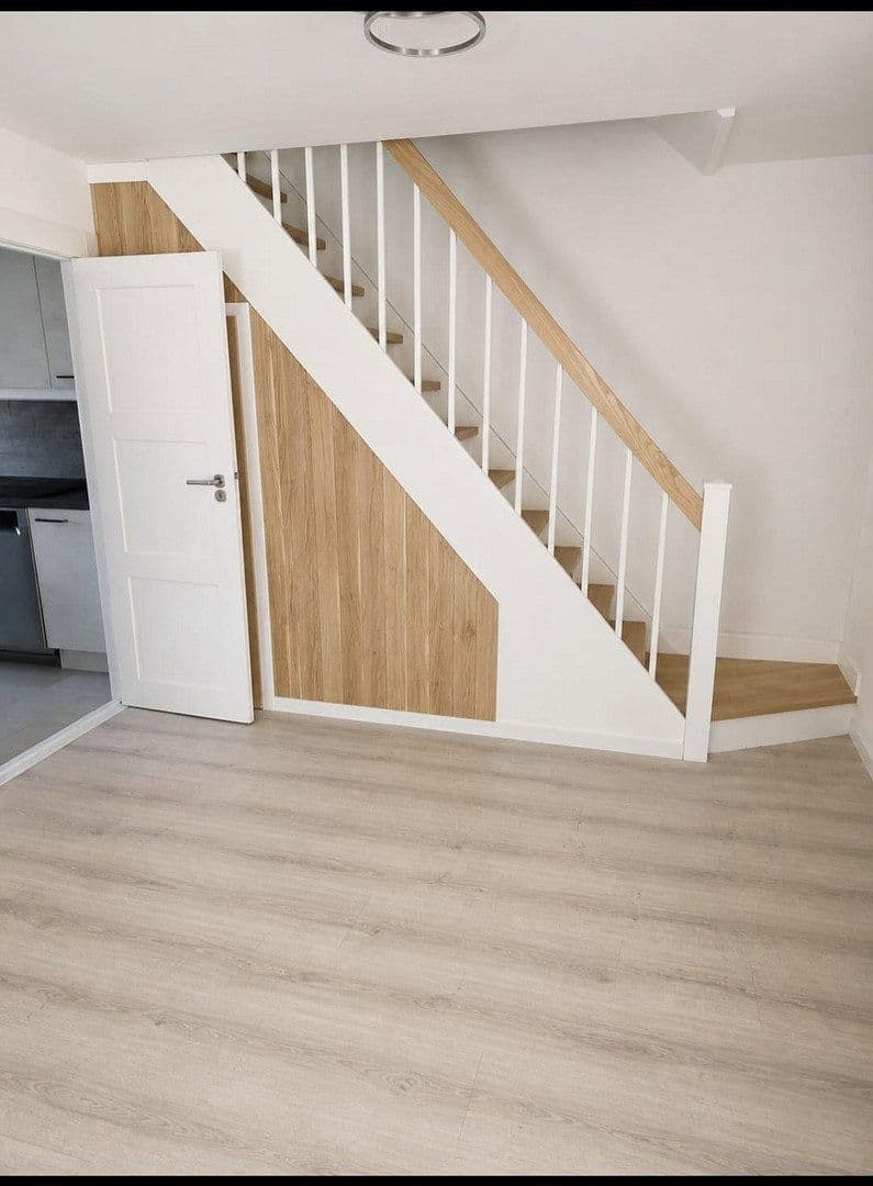 Prodej domu 116 m², pozemek 863 m², Bienenweg 6, Berlin, Berlín Prodej domu 116 m², pozemek 863 m², Bienenweg 6, Berlin, Berlín