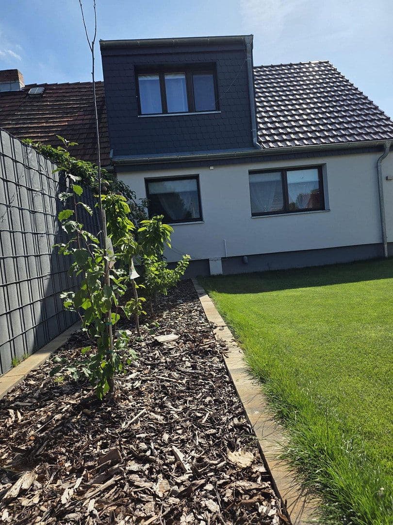 Prodej domu 116 m², pozemek 863 m², Bienenweg 6, Berlin, Berlín Prodej domu 116 m², pozemek 863 m², Bienenweg 6, Berlin, Berlín