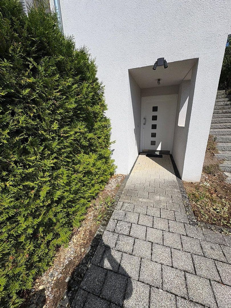 Pronájem bytu 2+1 66 m², Simmozheim, Bádensko-Württembersko Pronájem bytu 2+1 66 m², Simmozheim, Bádensko-Württembersko