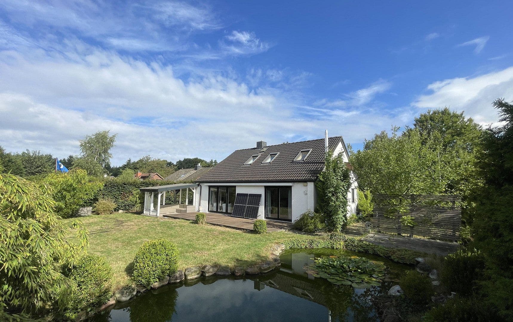 Prodej domu 117 m², pozemek 836 m², Hartenholm, Šlesvicko-Holštýnsko Prodej domu 117 m², pozemek 836 m², Hartenholm, Šlesvicko-Holštýnsko