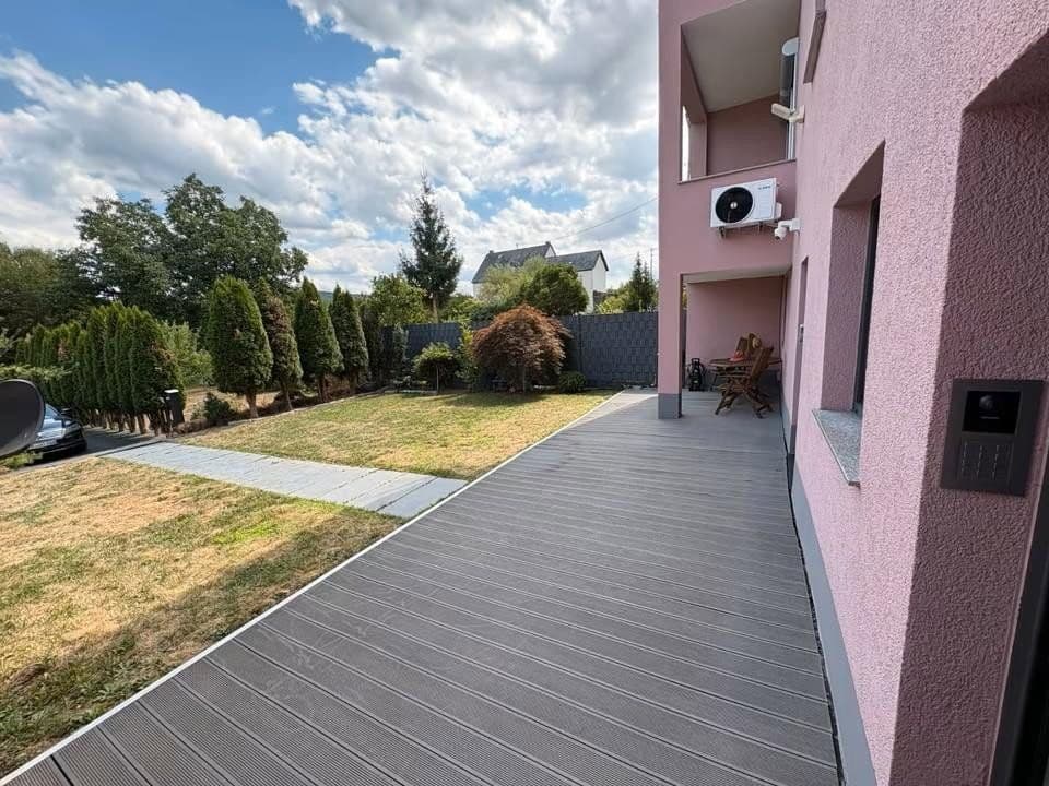 Prodej bytu 3+1 80 m², Ehranger Straße 79, Trier, Porýní-Falc Prodej bytu 3+1 80 m², Ehranger Straße 79, Trier, Porýní-Falc