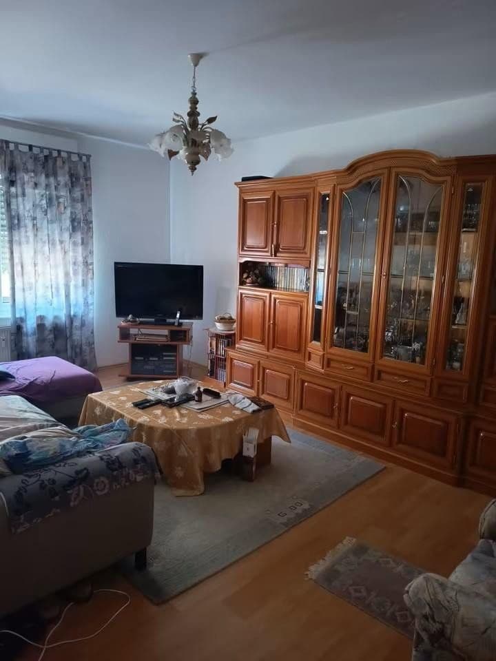 Prodej bytu 3+1 80 m², Ehranger Straße 79, Trier, Porýní-Falc Prodej bytu 3+1 80 m², Ehranger Straße 79, Trier, Porýní-Falc