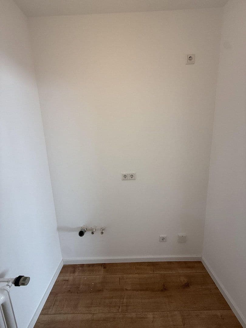 Prodej bytu 1+1 33 m², Holzstraße 11, Wiesbaden, Hessen Prodej bytu 1+1 33 m², Holzstraße 11, Wiesbaden, Hessen