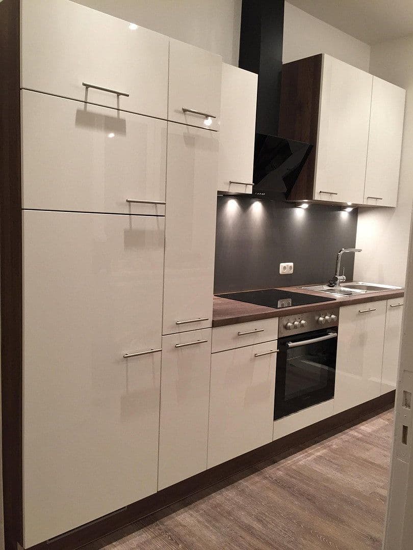 Prodej domu 445 m², pozemek 272 m², Bahnhofstraße 72, Winsen (Luhe), Dolní Sasko Prodej domu 445 m², pozemek 272 m², Bahnhofstraße 72, Winsen (Luhe), Dolní Sasko