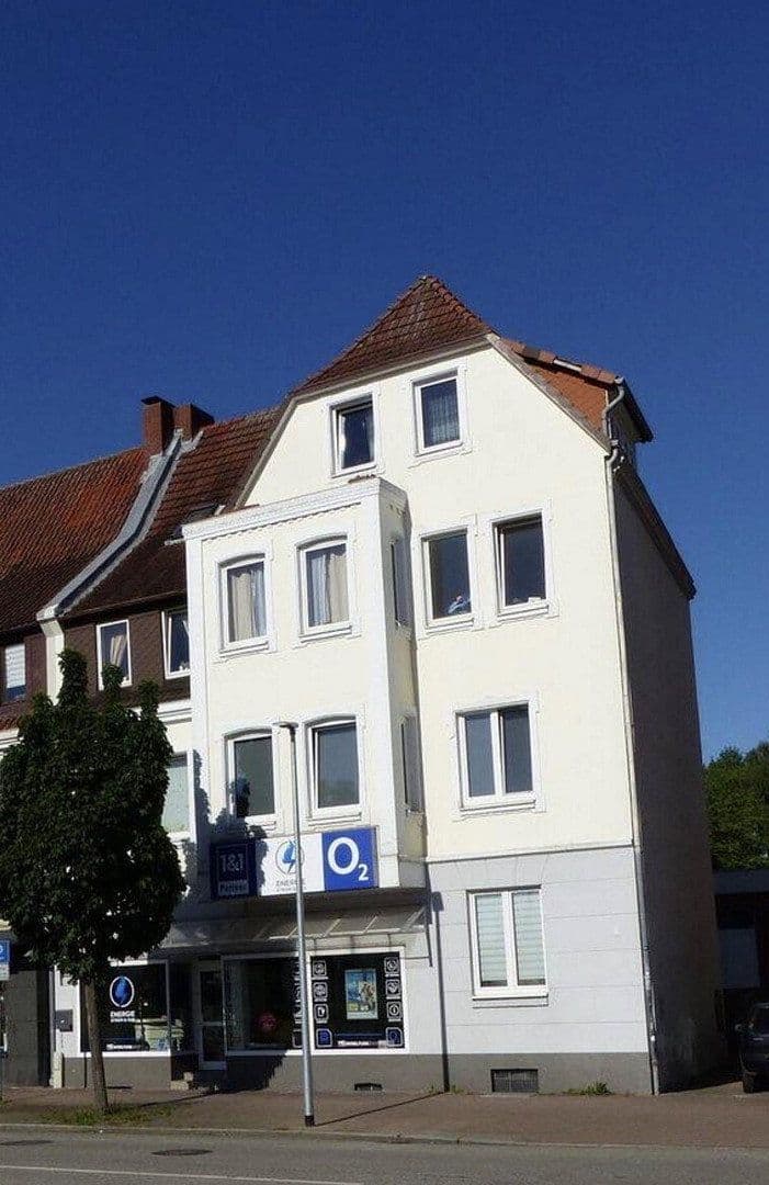 Prodej domu 445 m², pozemek 272 m², Bahnhofstraße 72, Winsen (Luhe), Dolní Sasko Prodej domu 445 m², pozemek 272 m², Bahnhofstraße 72, Winsen (Luhe), Dolní Sasko