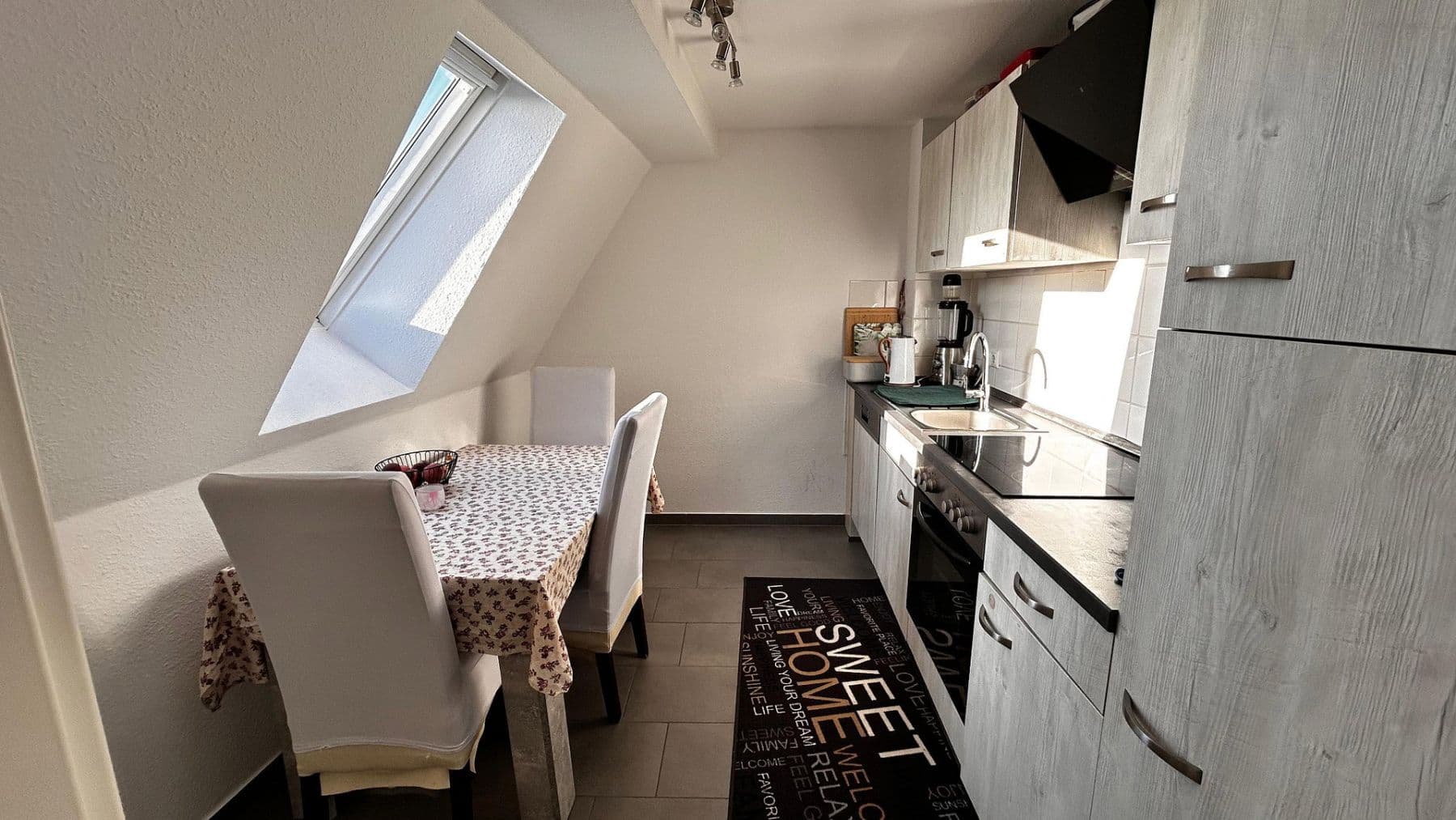 Prodej domu 445 m², pozemek 272 m², Bahnhofstraße 72, Winsen (Luhe), Dolní Sasko Prodej domu 445 m², pozemek 272 m², Bahnhofstraße 72, Winsen (Luhe), Dolní Sasko