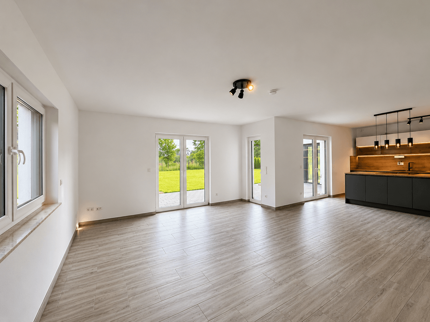 Prodej domu 153 m², pozemek 870 m², Dedelstorf, Dolní Sasko Prodej domu 153 m², pozemek 870 m², Dedelstorf, Dolní Sasko