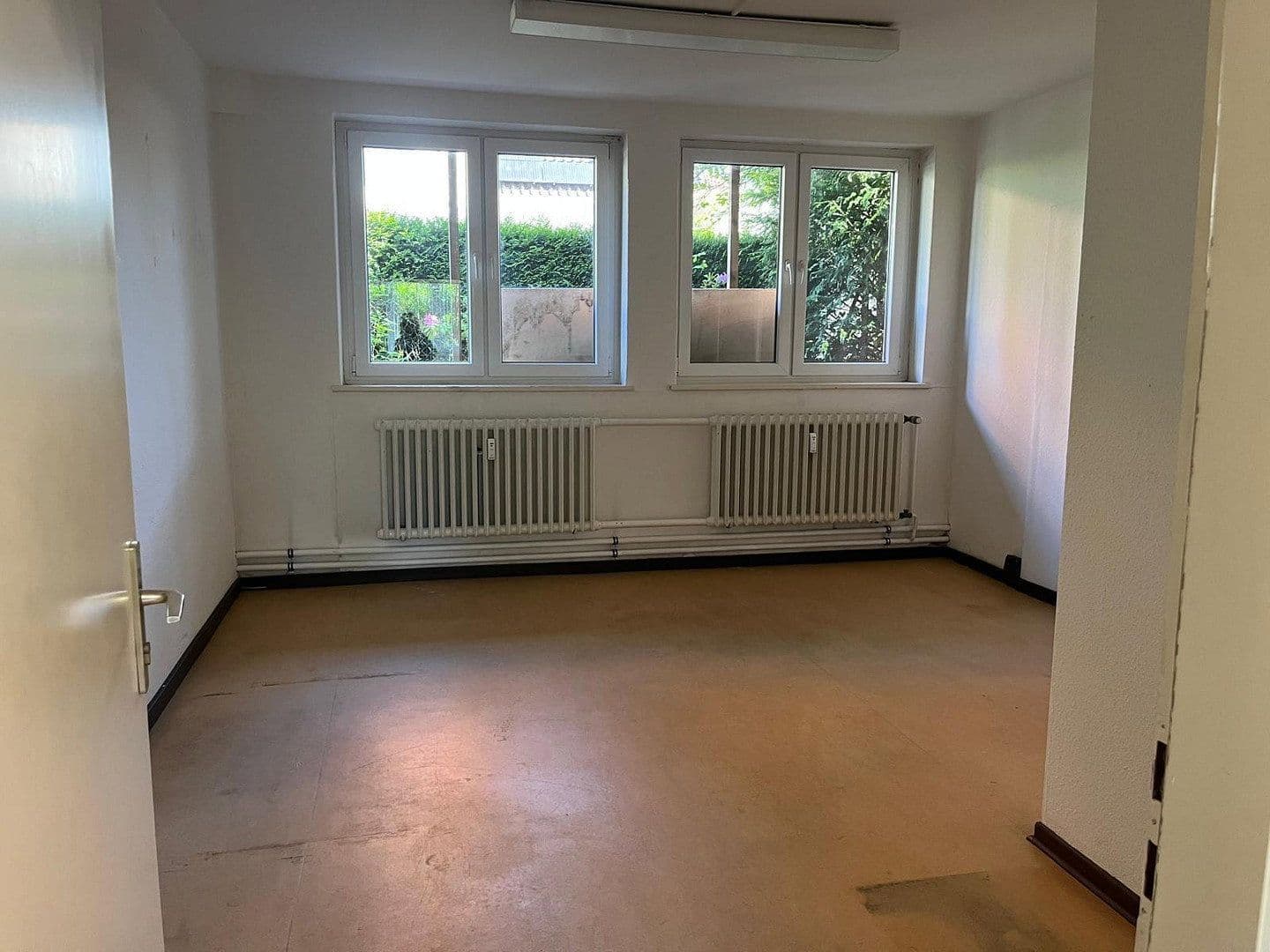 Pronájem kanceláře 165 m², Leinstr. 56, Neustadt am Rübenberge, Dolní Sasko Pronájem kanceláře 165 m², Leinstr. 56, Neustadt am Rübenberge, Dolní Sasko