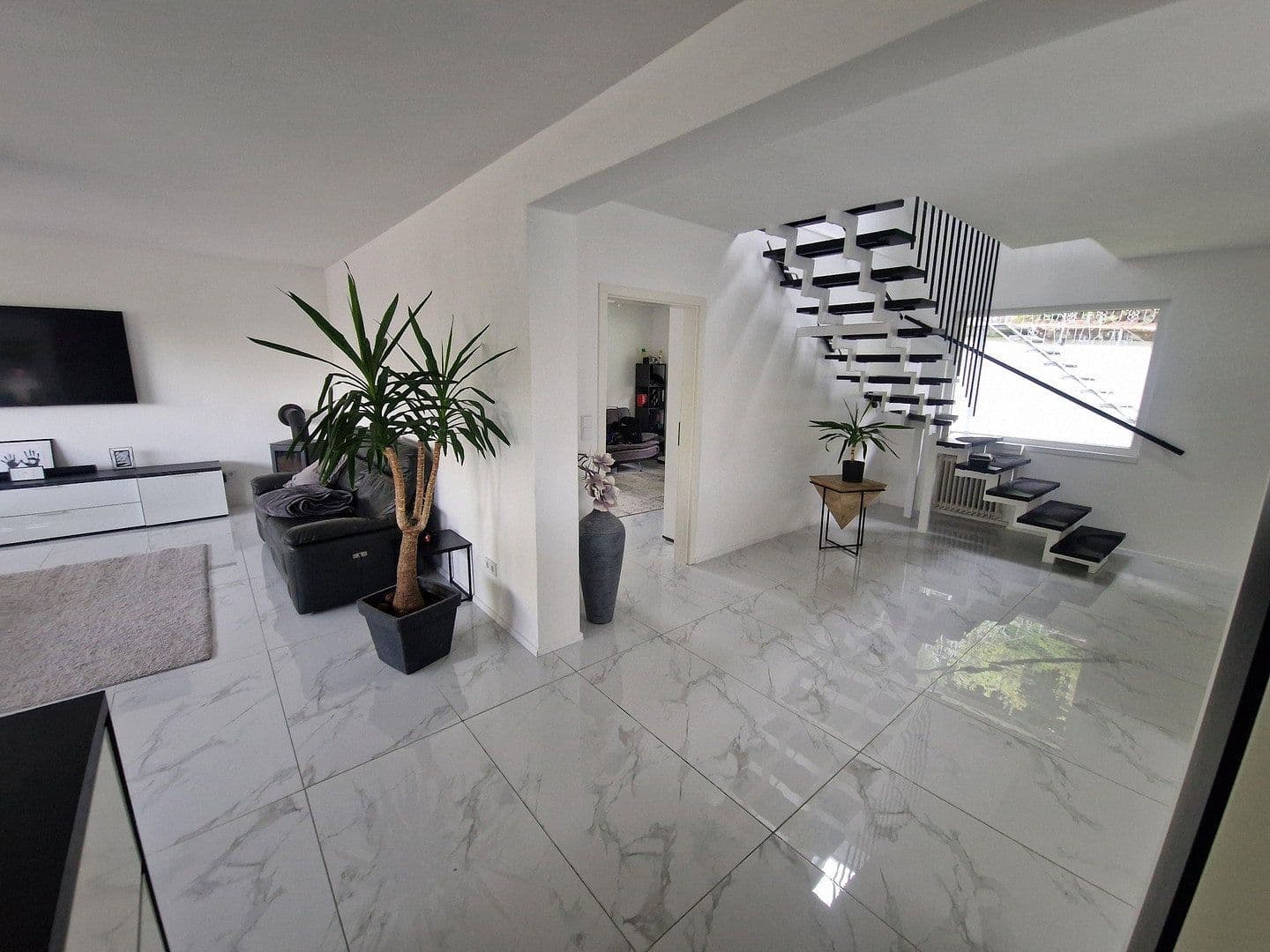 Prodej domu 250 m², pozemek 1.345 m², Birresdorfer Str 73, Remagen, Porýní-Falc Prodej domu 250 m², pozemek 1.345 m², Birresdorfer Str 73, Remagen, Porýní-Falc