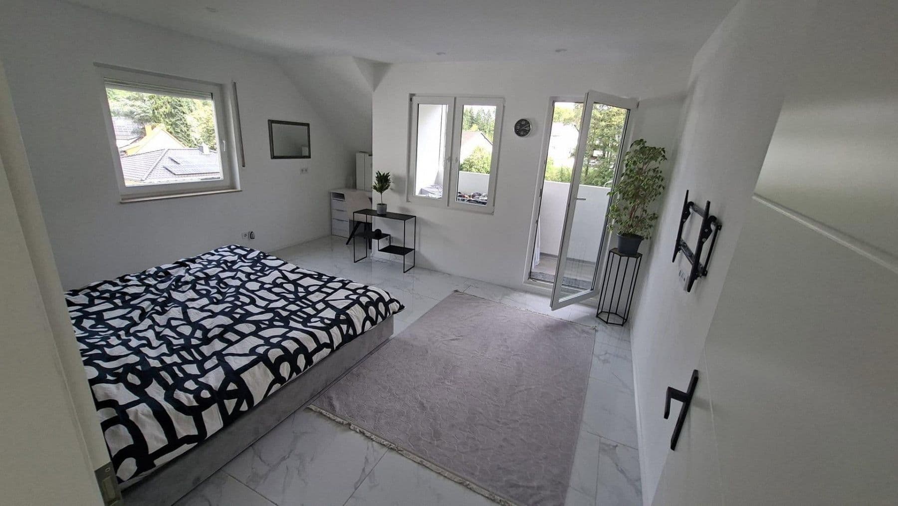 Prodej domu 250 m², pozemek 1.345 m², Birresdorfer Str 73, Remagen, Porýní-Falc Prodej domu 250 m², pozemek 1.345 m², Birresdorfer Str 73, Remagen, Porýní-Falc