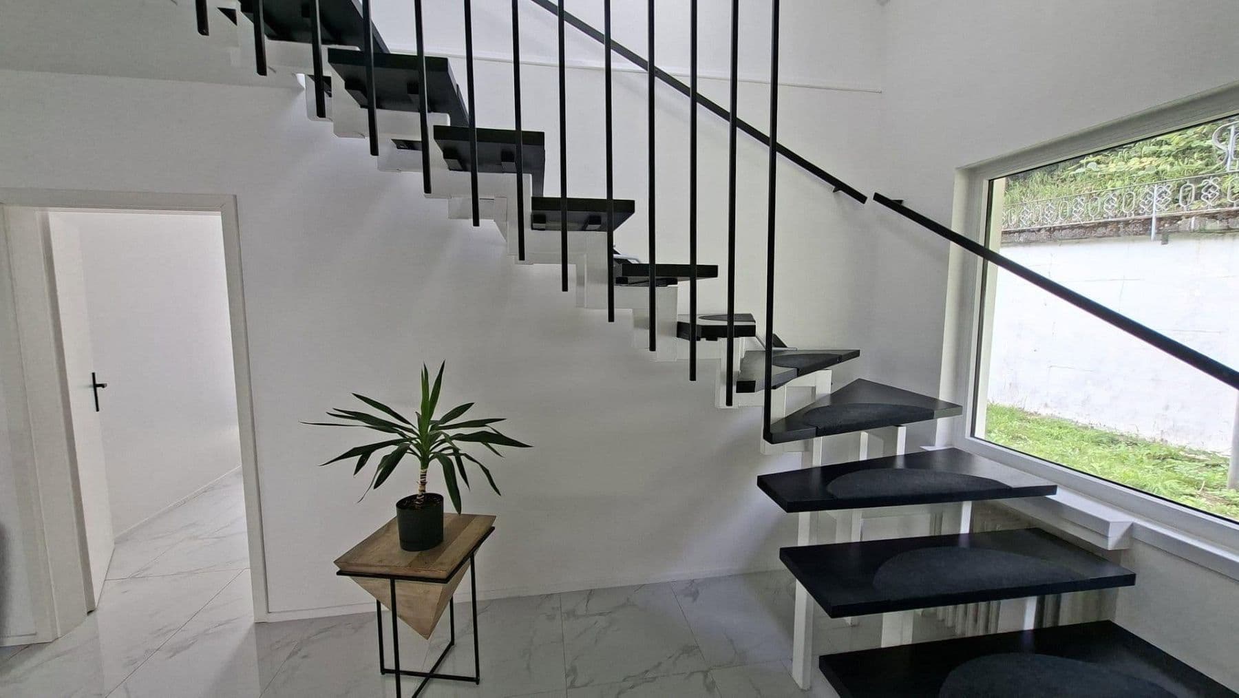 Prodej domu 250 m², pozemek 1.345 m², Birresdorfer Str 73, Remagen, Porýní-Falc Prodej domu 250 m², pozemek 1.345 m², Birresdorfer Str 73, Remagen, Porýní-Falc