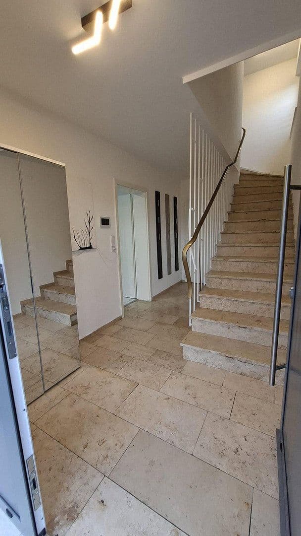 Prodej domu 250 m², pozemek 1.345 m², Birresdorfer Str 73, Remagen, Porýní-Falc Prodej domu 250 m², pozemek 1.345 m², Birresdorfer Str 73, Remagen, Porýní-Falc