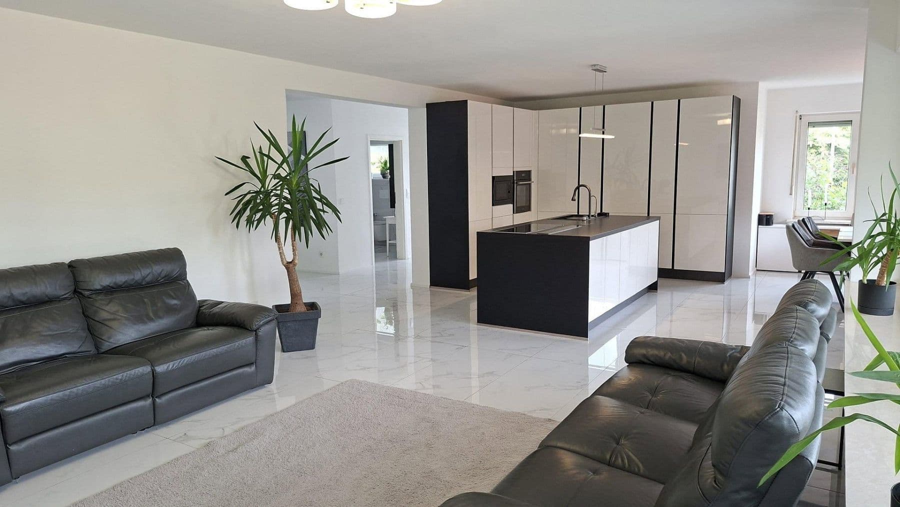 Prodej domu 250 m², pozemek 1.345 m², Birresdorfer Str 73, Remagen, Porýní-Falc Prodej domu 250 m², pozemek 1.345 m², Birresdorfer Str 73, Remagen, Porýní-Falc
