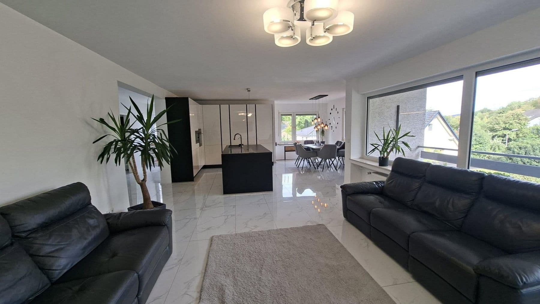 Prodej domu 250 m², pozemek 1.345 m², Birresdorfer Str 73, Remagen, Porýní-Falc Prodej domu 250 m², pozemek 1.345 m², Birresdorfer Str 73, Remagen, Porýní-Falc