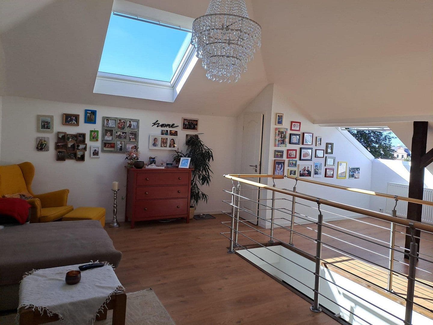 Pronájem bytu 6+1 145 m², Paul-Seydel-Str. 20, Limbach-Oberfrohna, Sasko Pronájem bytu 6+1 145 m², Paul-Seydel-Str. 20, Limbach-Oberfrohna, Sasko