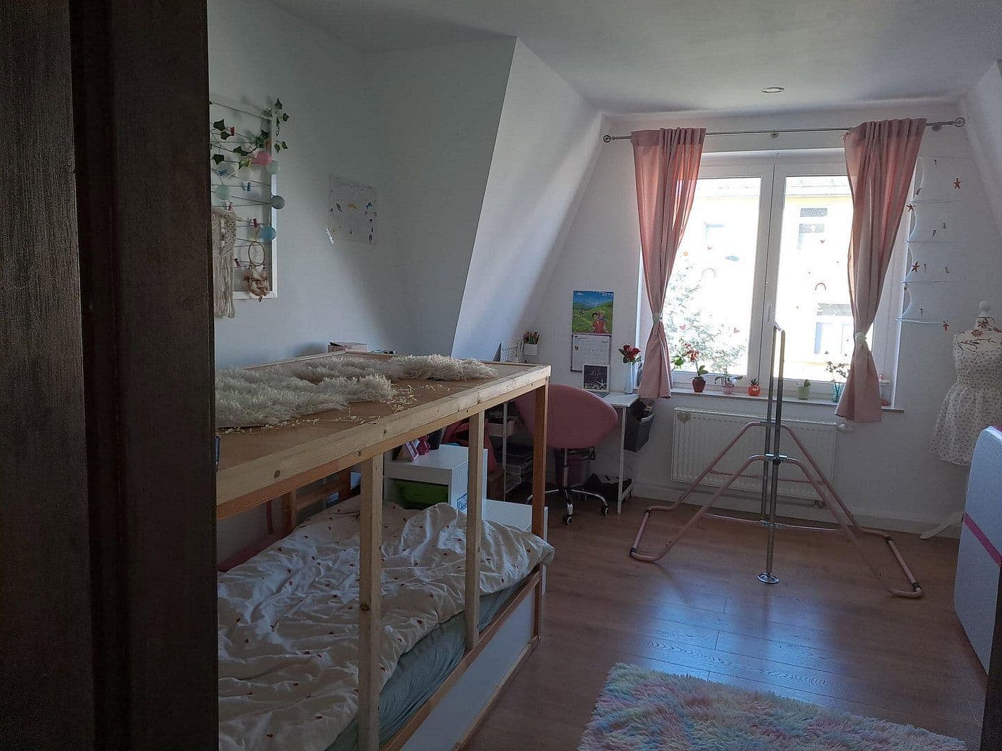 Pronájem bytu 6+1 145 m², Paul-Seydel-Str. 20, Limbach-Oberfrohna, Sasko Pronájem bytu 6+1 145 m², Paul-Seydel-Str. 20, Limbach-Oberfrohna, Sasko