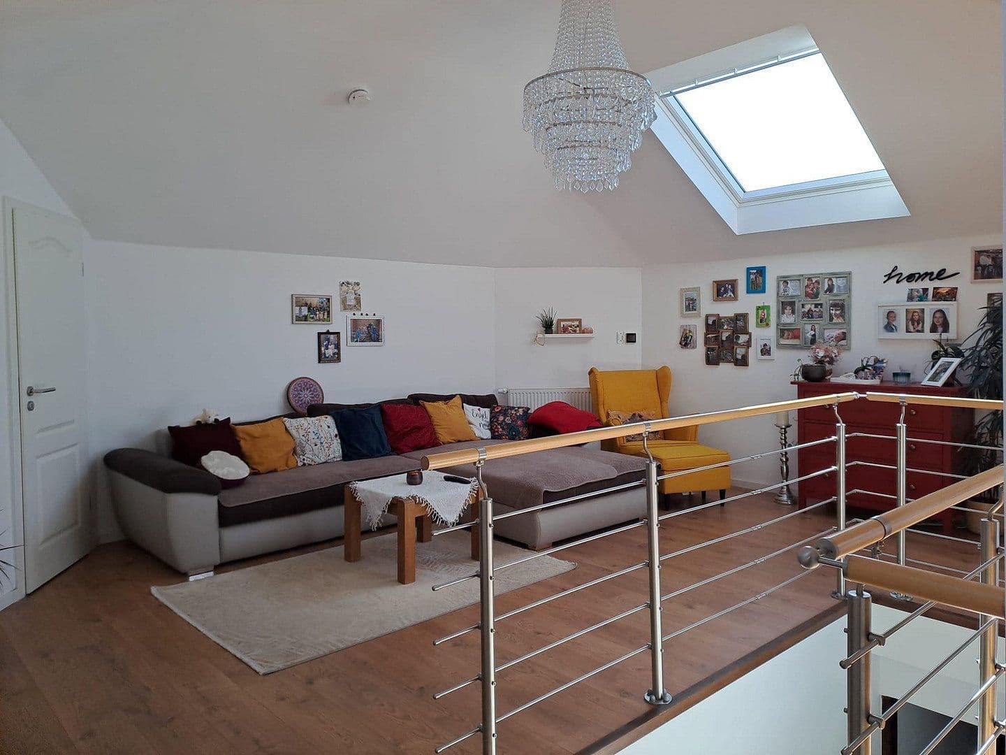 Pronájem bytu 6+1 145 m², Paul-Seydel-Str. 20, Limbach-Oberfrohna, Sasko Pronájem bytu 6+1 145 m², Paul-Seydel-Str. 20, Limbach-Oberfrohna, Sasko