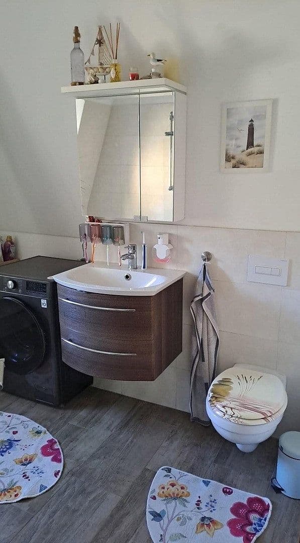 Pronájem bytu 6+1 145 m², Paul-Seydel-Str. 20, Limbach-Oberfrohna, Sasko Pronájem bytu 6+1 145 m², Paul-Seydel-Str. 20, Limbach-Oberfrohna, Sasko