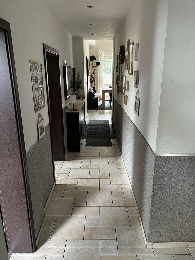 Prodej domu 147 m², pozemek 387 m², Essen, Severní Porýní-Vestfálsko Prodej domu 147 m², pozemek 387 m², Essen, Severní Porýní-Vestfálsko
