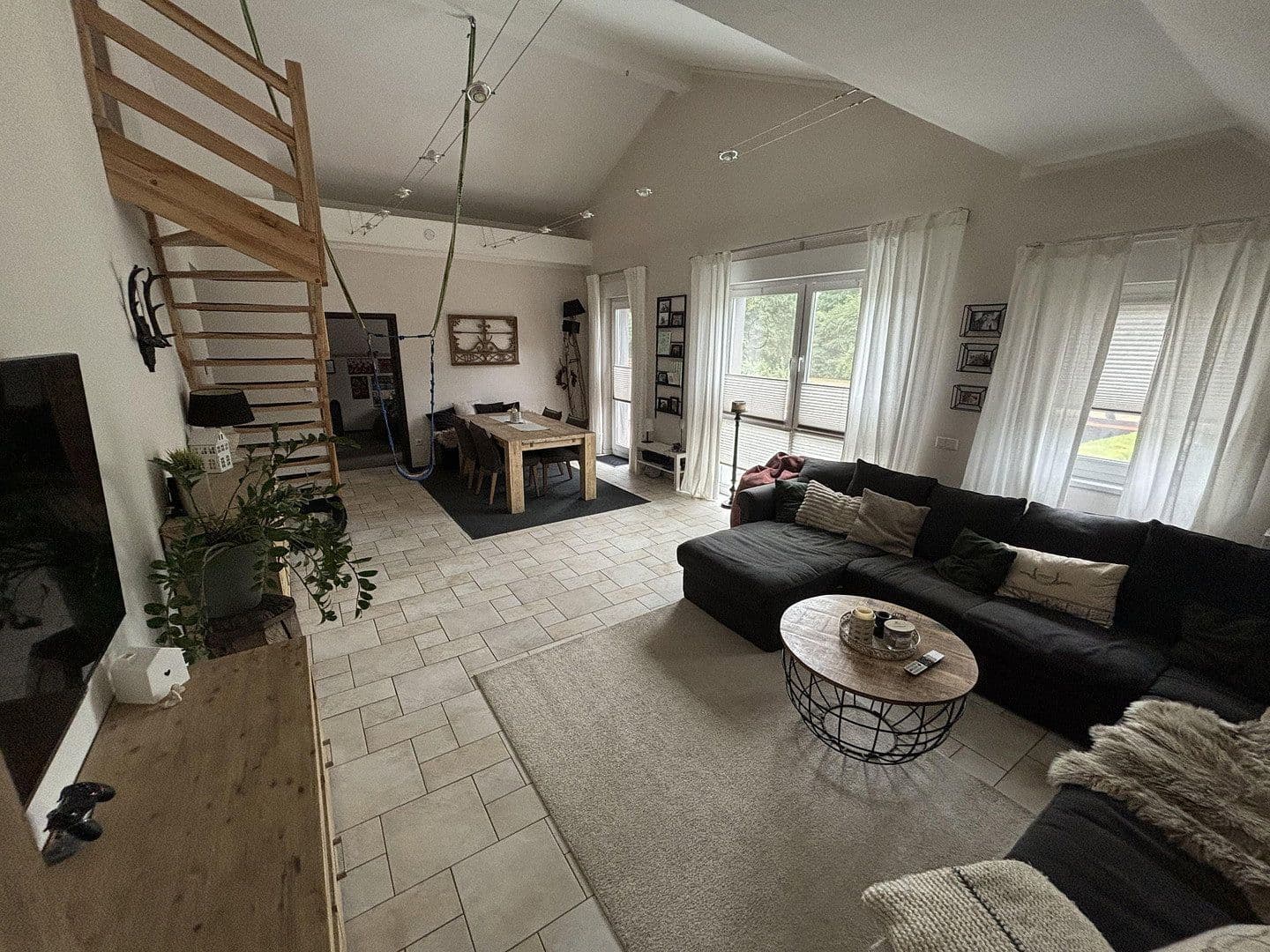 Prodej domu 147 m², pozemek 387 m², Essen, Severní Porýní-Vestfálsko Prodej domu 147 m², pozemek 387 m², Essen, Severní Porýní-Vestfálsko