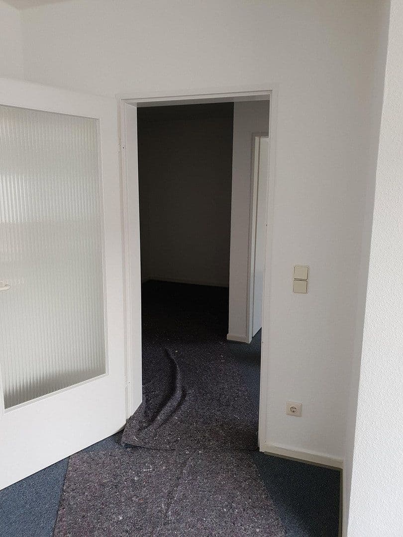 Pronájem bytu 2+1 64 m², Hauptstr. 51 - 53, Monheim am Rhein, Severní Porýní-Vestfálsko Pronájem bytu 2+1 64 m², Hauptstr. 51 - 53, Monheim am Rhein, Severní Porýní-Vestfálsko