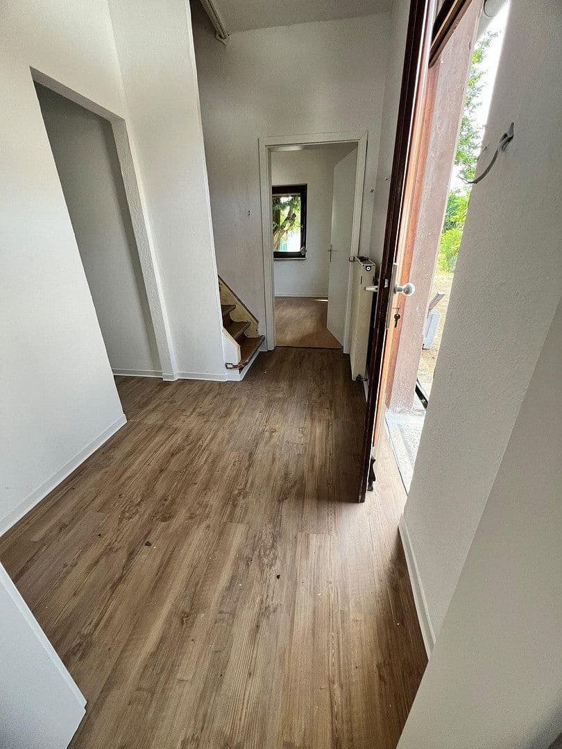 Pronájem domu 1 m², pozemek 289 m², Griesheim, Hessen Pronájem domu 1 m², pozemek 289 m², Griesheim, Hessen