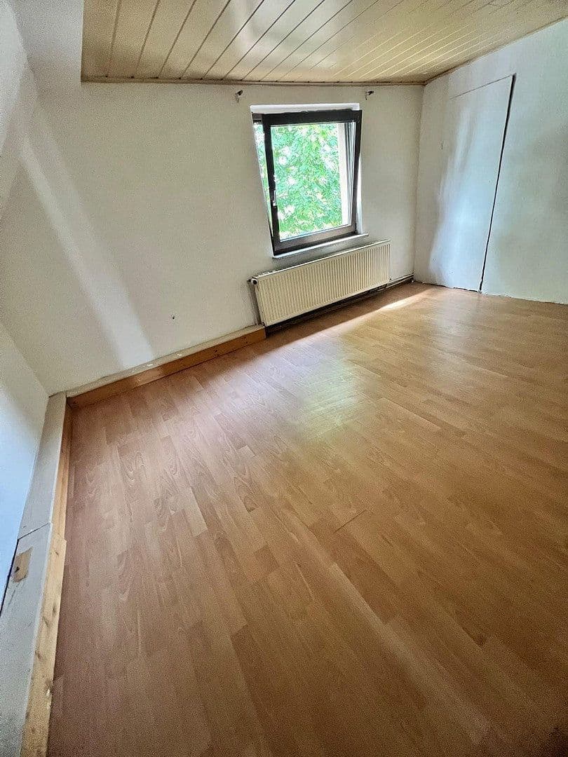 Pronájem domu 1 m², pozemek 289 m², Griesheim, Hessen Pronájem domu 1 m², pozemek 289 m², Griesheim, Hessen