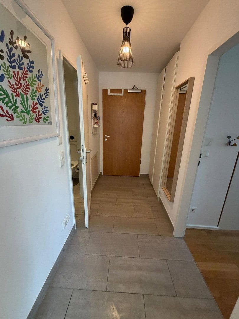 Pronájem bytu 3+1 58 m², Ohlstadter Str. 23, München, Bavorsko Pronájem bytu 3+1 58 m², Ohlstadter Str. 23, München, Bavorsko