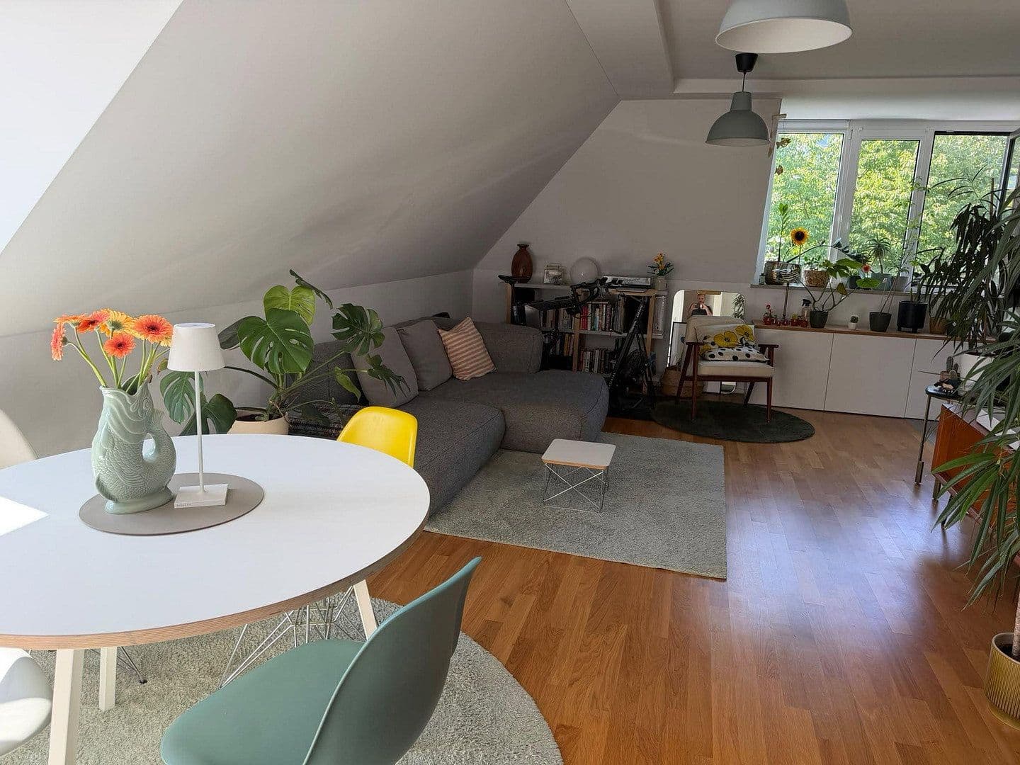 Pronájem bytu 3+1 58 m², Ohlstadter Str. 23, München, Bavorsko Pronájem bytu 3+1 58 m², Ohlstadter Str. 23, München, Bavorsko