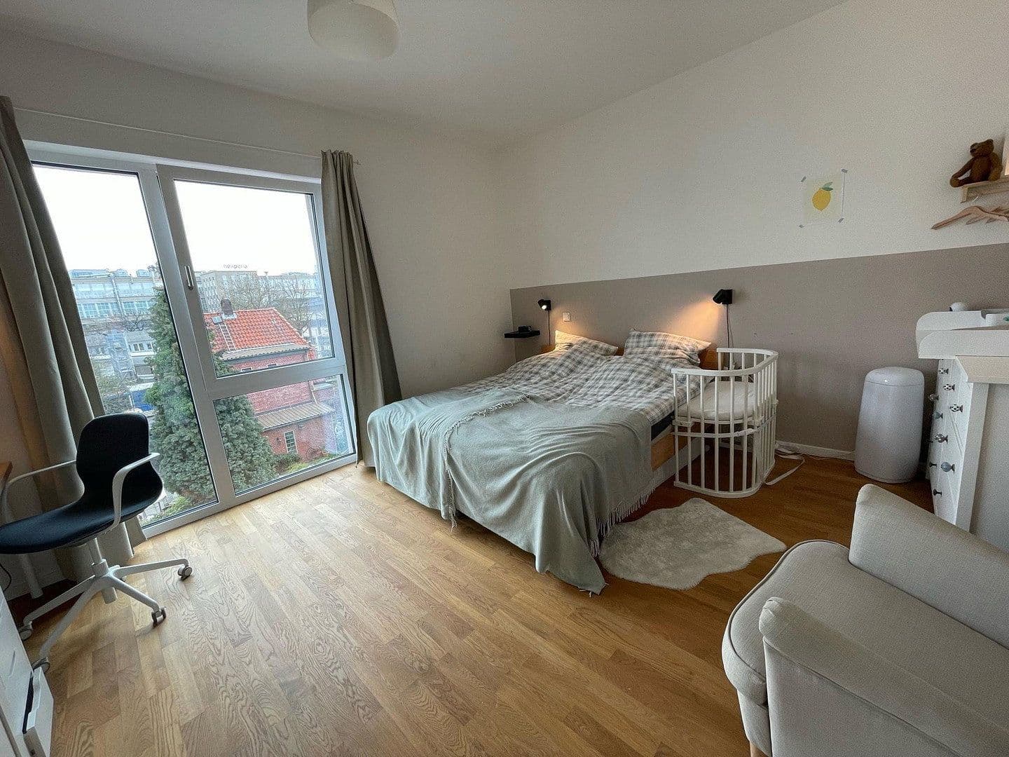 Pronájem bytu 3+1 90 m², Dianaweg 1, Hamburg, Hamburg Pronájem bytu 3+1 90 m², Dianaweg 1, Hamburg, Hamburg