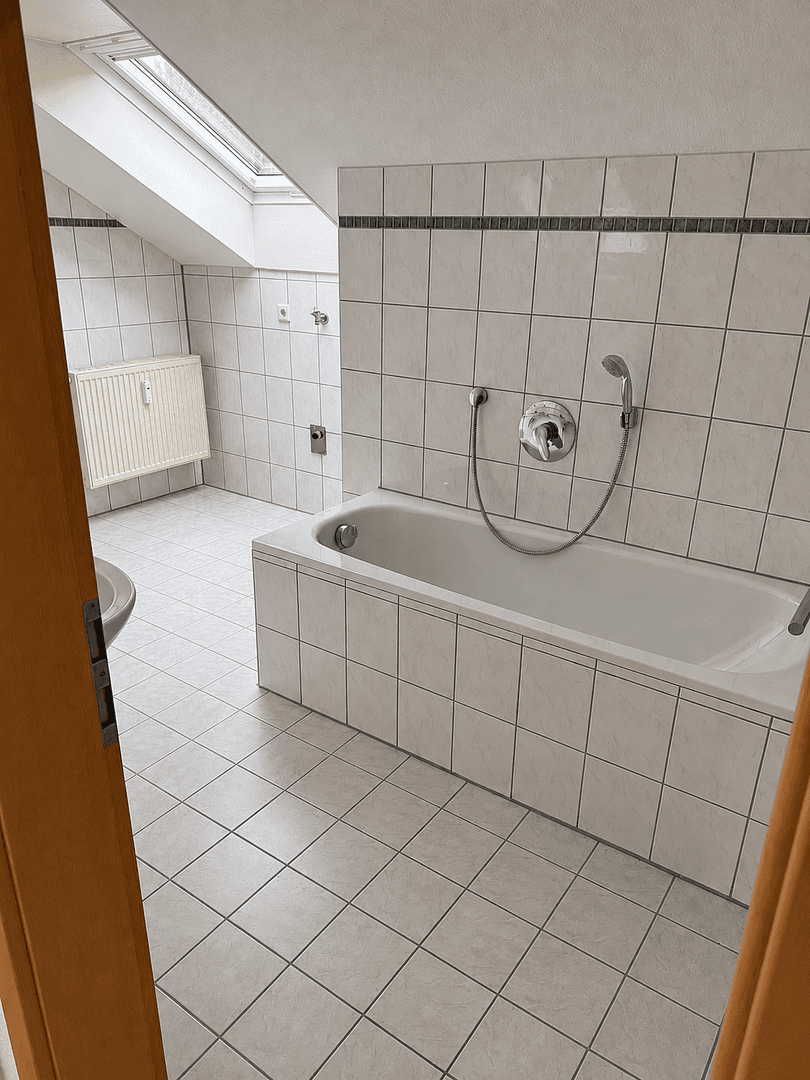 Pronájem bytu 3+1 101 m², Albstadt, Bádensko-Württembersko Pronájem bytu 3+1 101 m², Albstadt, Bádensko-Württembersko