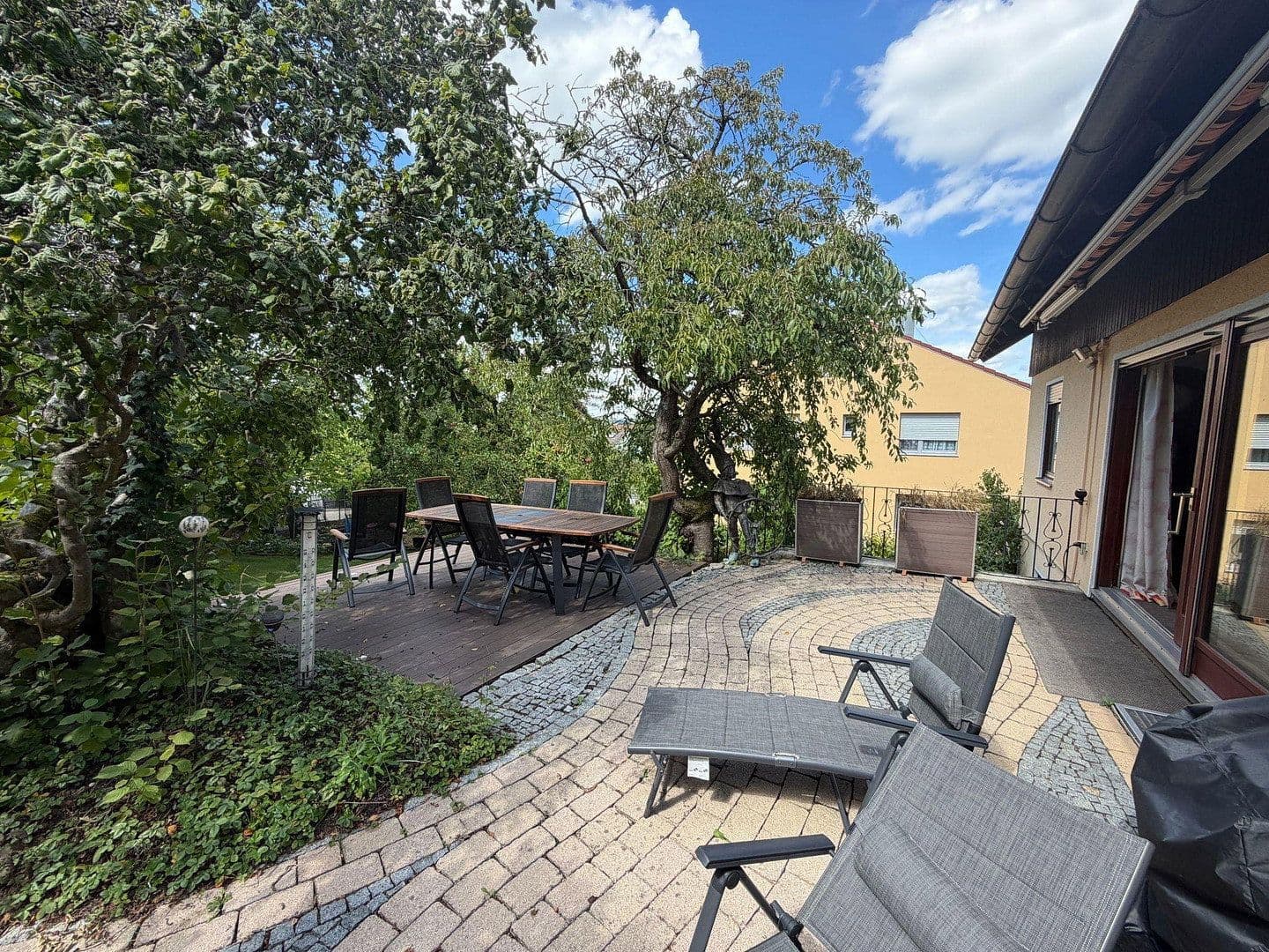 Prodej domu 189 m², pozemek 1.052 m², Odelzhausen, Bavorsko Prodej domu 189 m², pozemek 1.052 m², Odelzhausen, Bavorsko