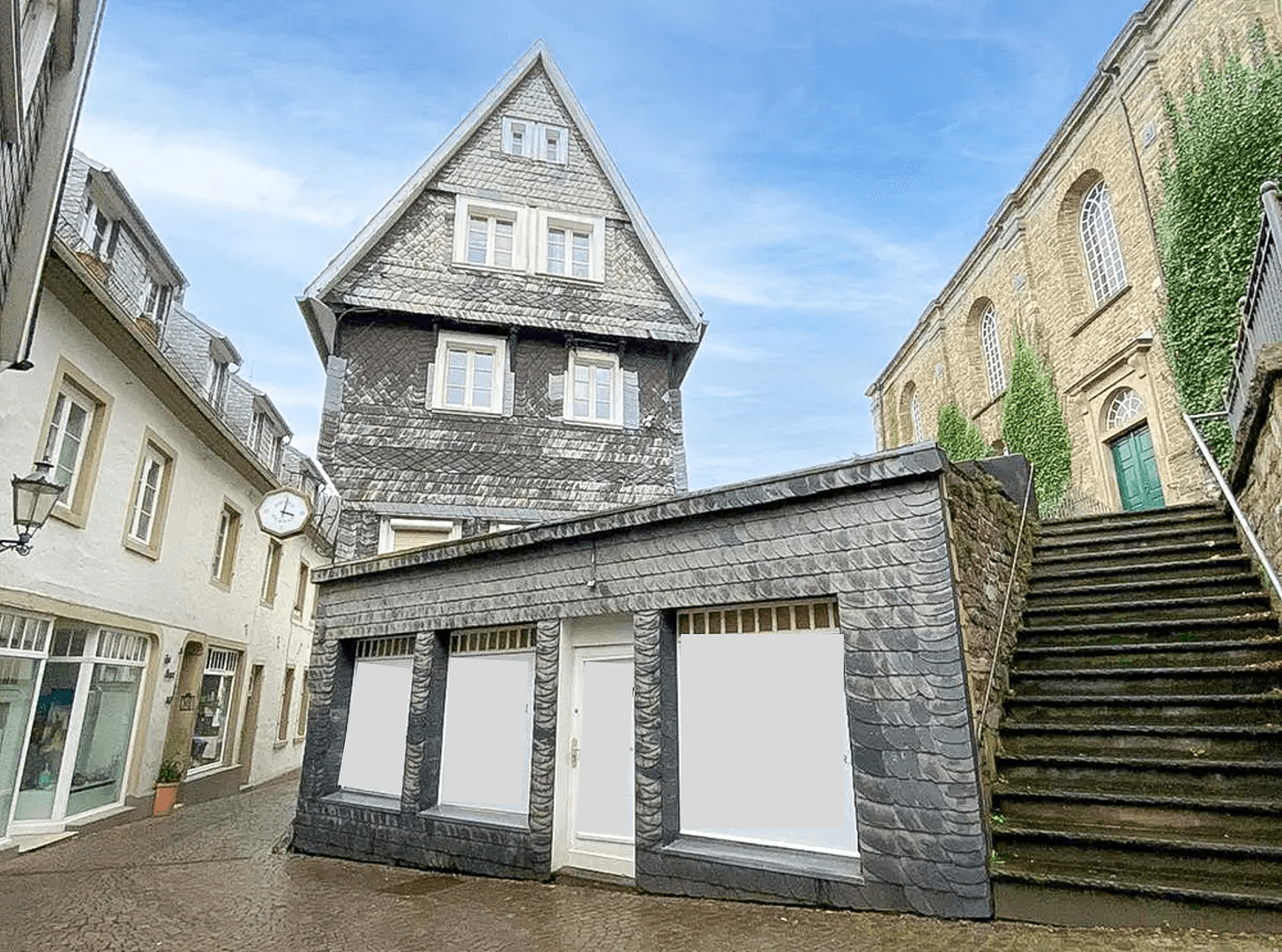 Prodej domu 370 m², pozemek 208 m², Hellerstr. 21 und 23, Velbert, Severní Porýní-Vestfálsko Prodej domu 370 m², pozemek 208 m², Hellerstr. 21 und 23, Velbert, Severní Porýní-Vestfálsko