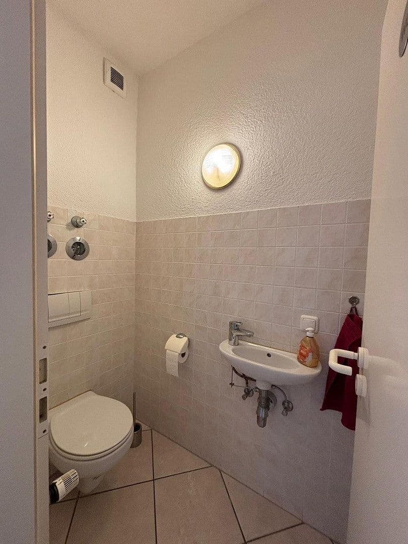Prodej domu 260 m², pozemek 453 m², Groß-Gerau, Hessen Prodej domu 260 m², pozemek 453 m², Groß-Gerau, Hessen