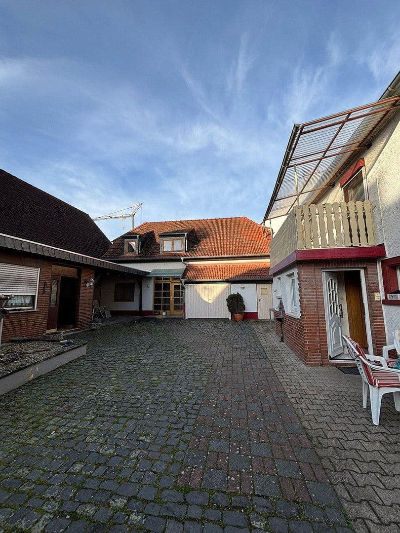 Prodej domu 260 m², pozemek 453 m², Groß-Gerau, Hessen Prodej domu 260 m², pozemek 453 m², Groß-Gerau, Hessen