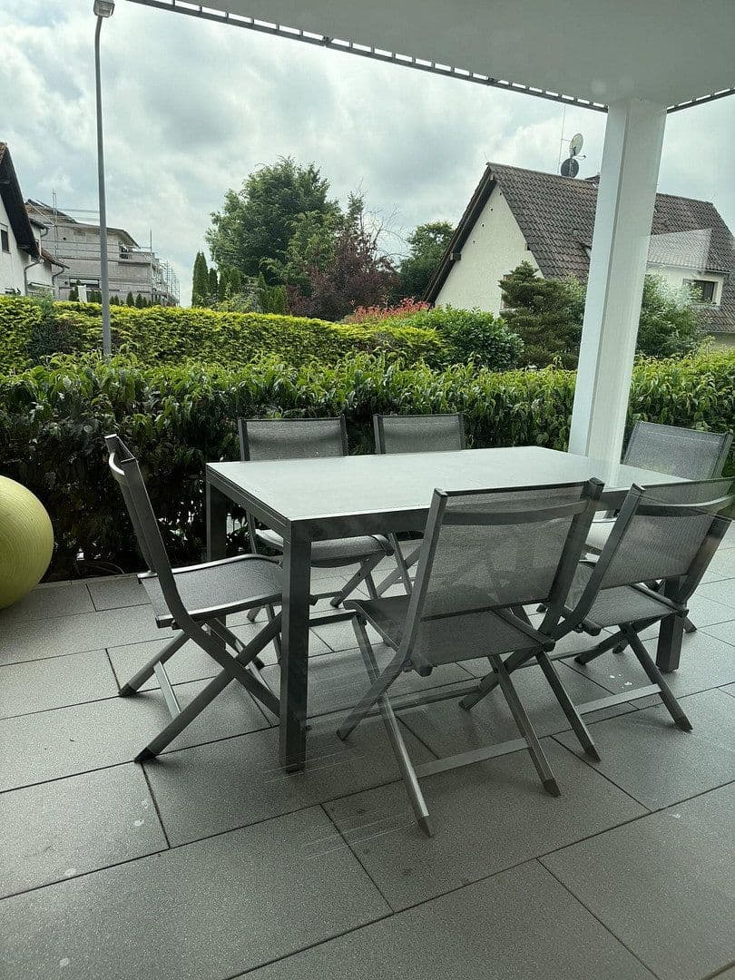 Prodej bytu 3+kk 102 m², Steinbach (Taunus), Hessen Prodej bytu 3+kk 102 m², Steinbach (Taunus), Hessen