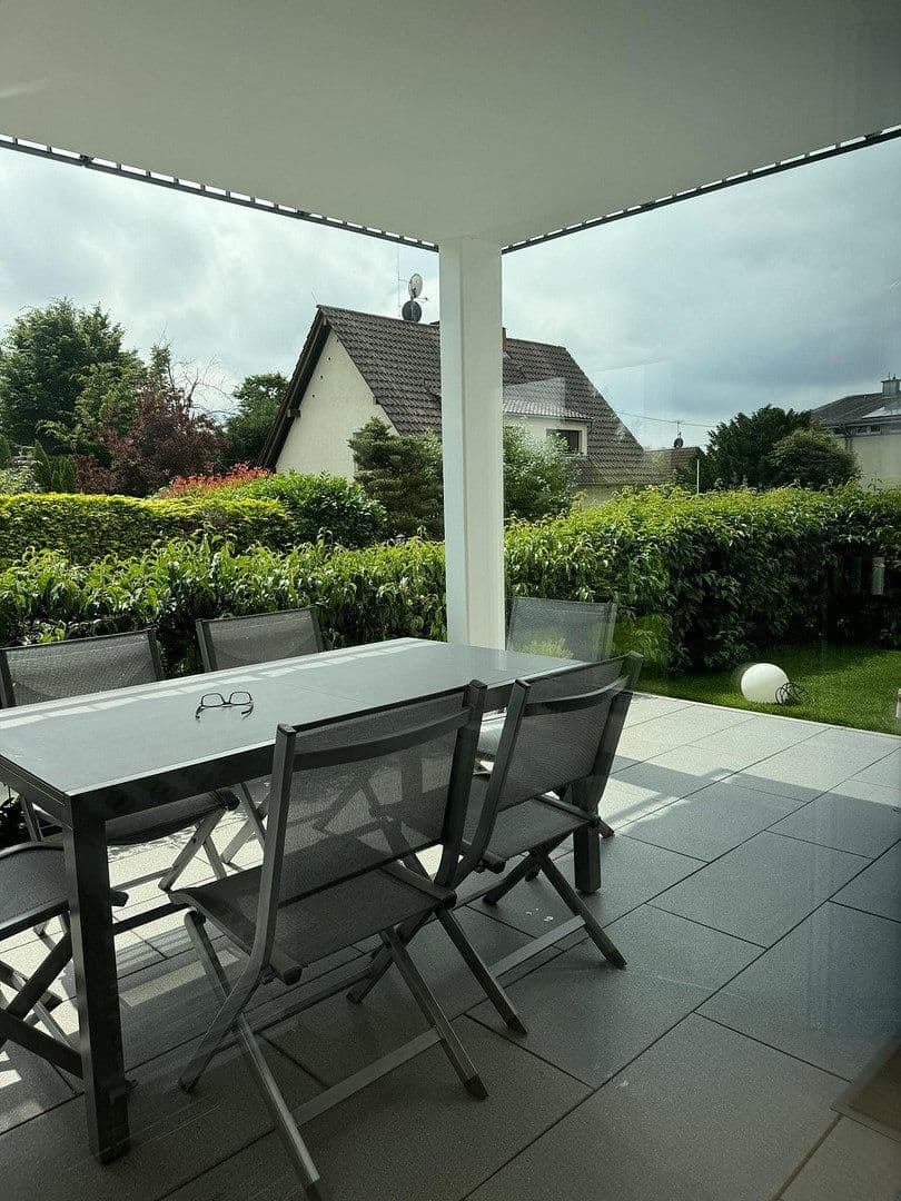 Prodej bytu 3+kk 102 m², Steinbach (Taunus), Hessen Prodej bytu 3+kk 102 m², Steinbach (Taunus), Hessen