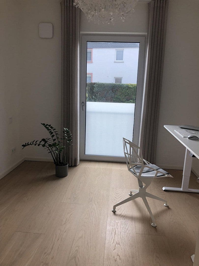 Prodej bytu 3+kk 102 m², Steinbach (Taunus), Hessen Prodej bytu 3+kk 102 m², Steinbach (Taunus), Hessen