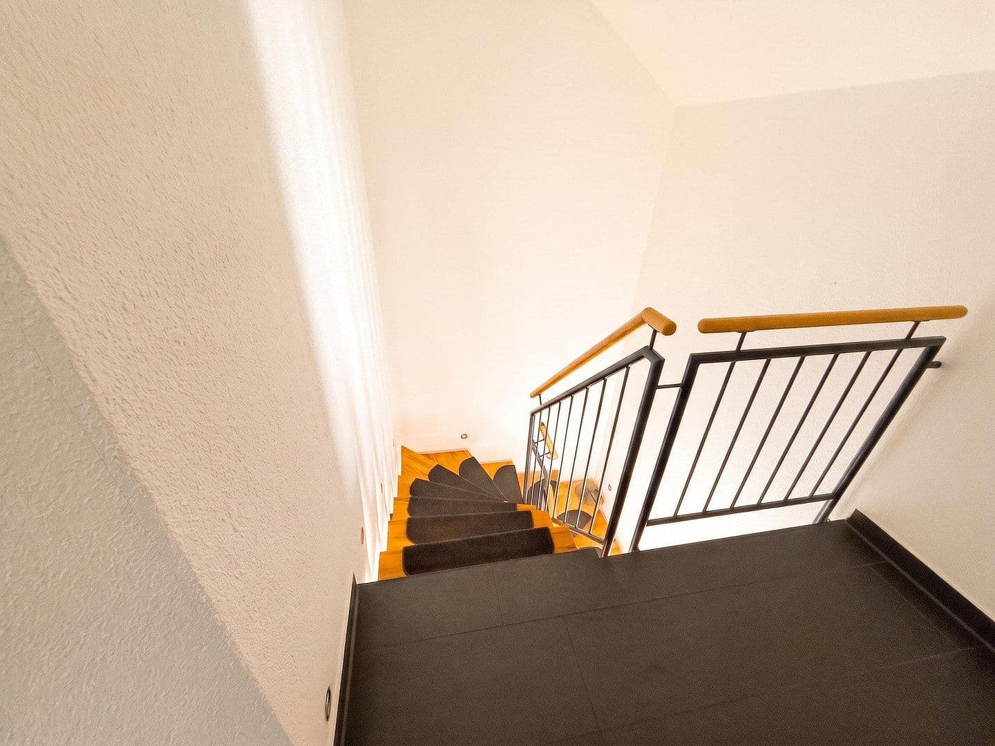 Prodej domu 190 m², pozemek 217 m², Heilbronn, Bádensko-Württembersko Prodej domu 190 m², pozemek 217 m², Heilbronn, Bádensko-Württembersko