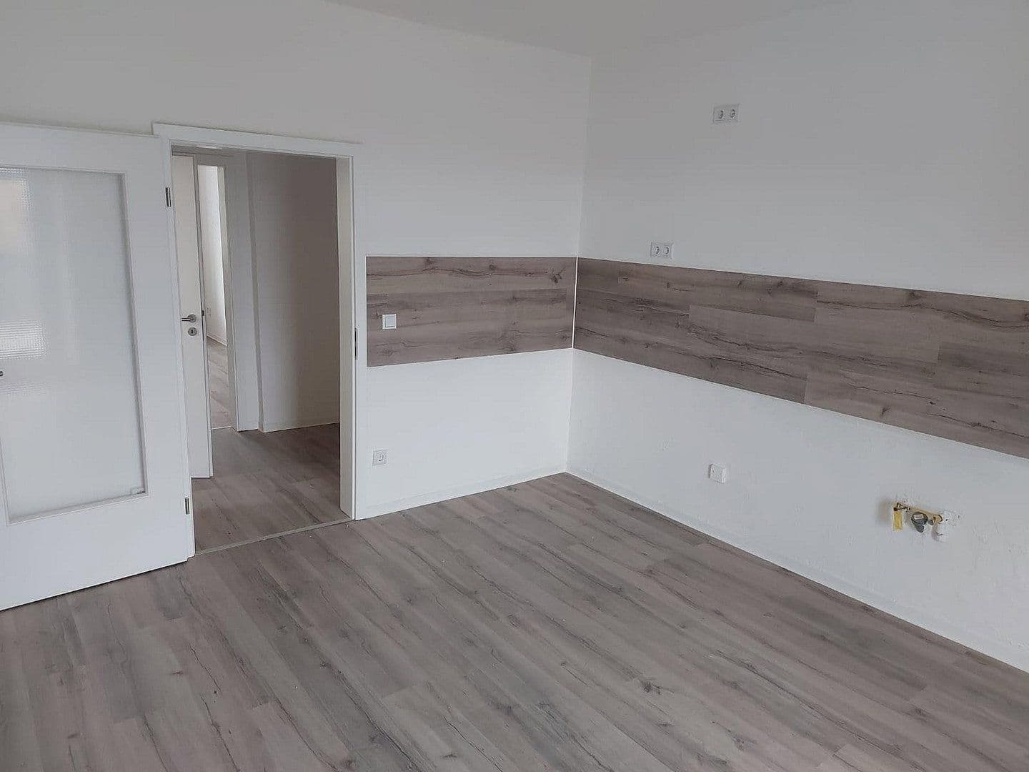 Pronájem bytu 4+1 123 m², Flurstraße 2b, Cvikov, Sasko Pronájem bytu 4+1 123 m², Flurstraße 2b, Cvikov, Sasko