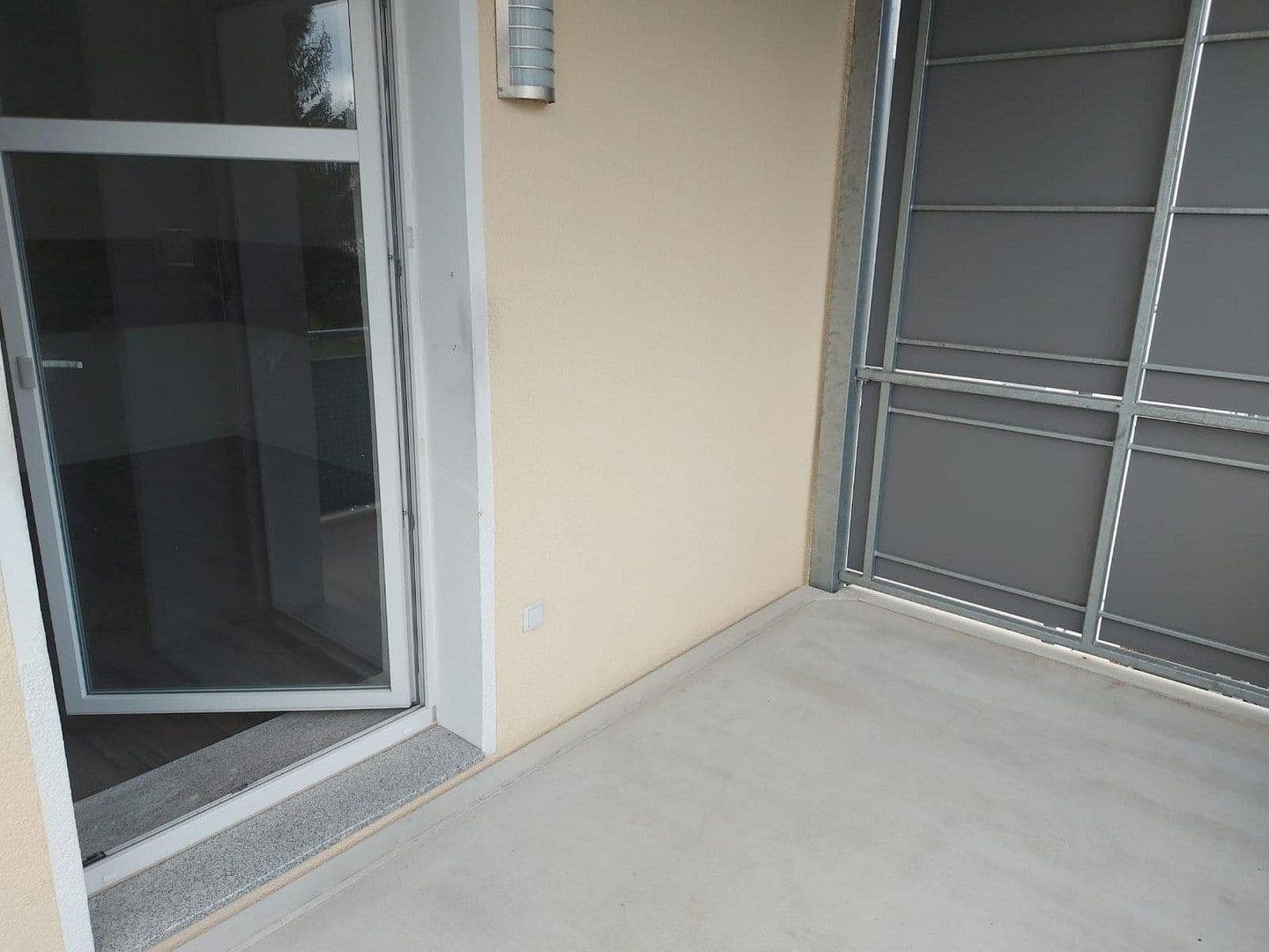 Pronájem bytu 4+1 123 m², Flurstraße 2b, Cvikov, Sasko Pronájem bytu 4+1 123 m², Flurstraße 2b, Cvikov, Sasko