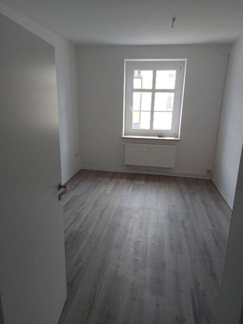 Pronájem bytu 4+1 123 m², Flurstraße 2b, Cvikov, Sasko Pronájem bytu 4+1 123 m², Flurstraße 2b, Cvikov, Sasko
