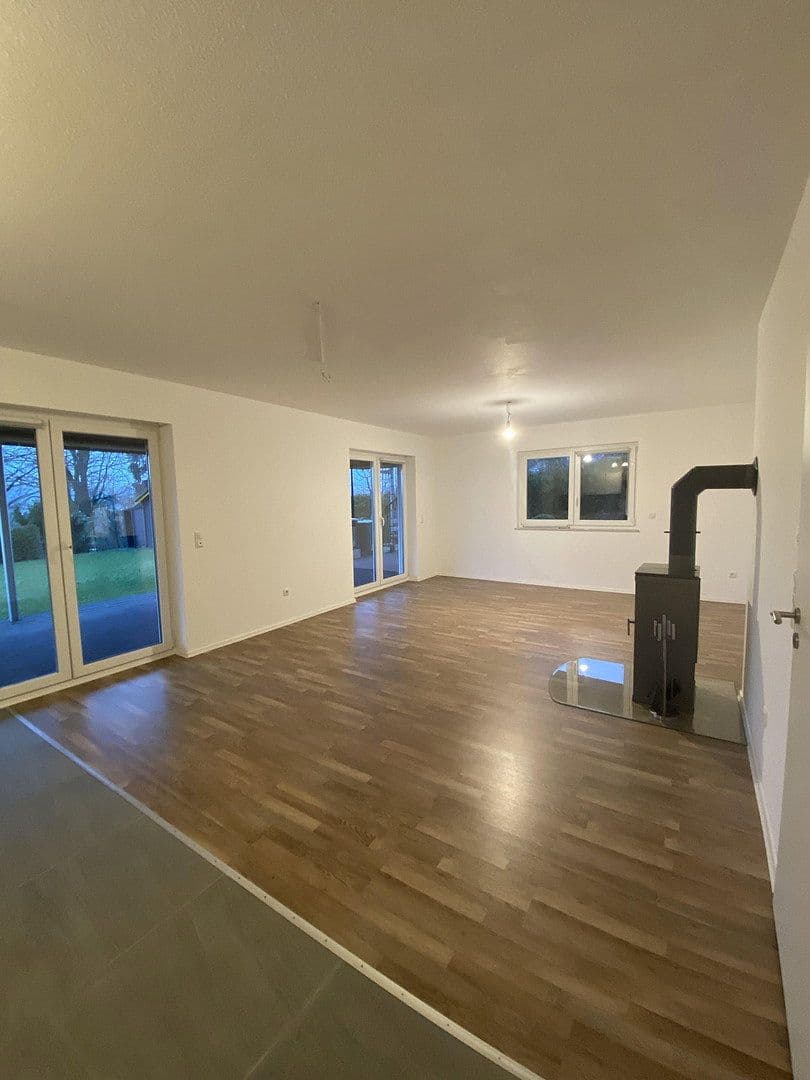 Pronájem bytu 3+1 91 m², Königsberger Str. 29, Wipperfürth, Severní Porýní-Vestfálsko Pronájem bytu 3+1 91 m², Königsberger Str. 29, Wipperfürth, Severní Porýní-Vestfálsko