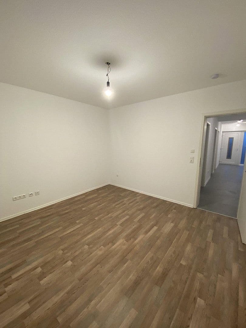 Pronájem bytu 3+1 91 m², Königsberger Str. 29, Wipperfürth, Severní Porýní-Vestfálsko Pronájem bytu 3+1 91 m², Königsberger Str. 29, Wipperfürth, Severní Porýní-Vestfálsko