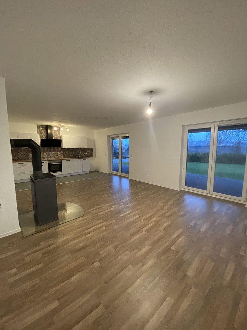 Pronájem bytu 3+1 91 m², Königsberger Str. 29, Wipperfürth, Severní Porýní-Vestfálsko Pronájem bytu 3+1 91 m², Königsberger Str. 29, Wipperfürth, Severní Porýní-Vestfálsko