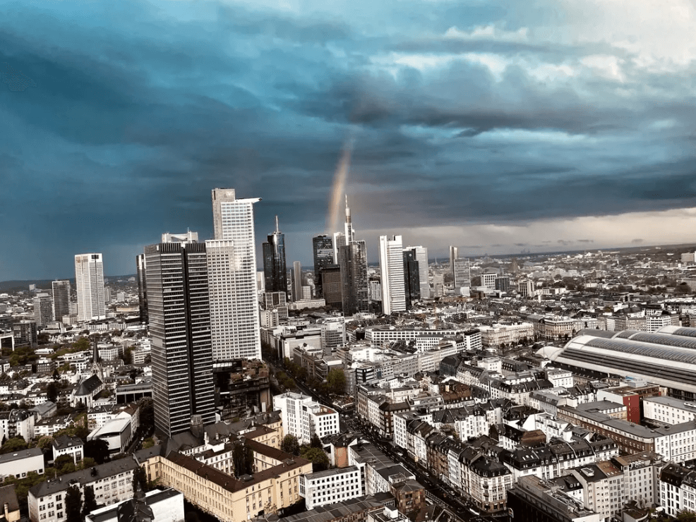Pronájem bytu 4+1 112 m², Frankfurt, Hessen Pronájem bytu 4+1 112 m², Frankfurt, Hessen