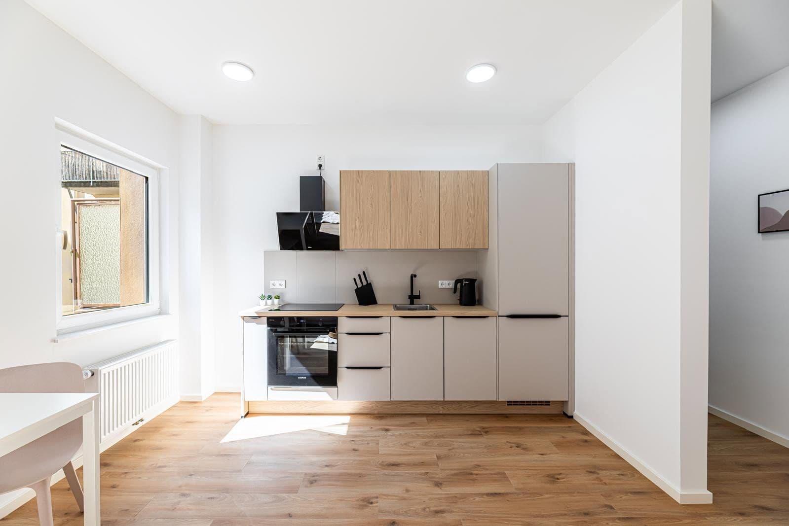 Pronájem bytu 2+1 60 m², Schoppershofstraße 32, Nürnberg, Bavorsko Pronájem bytu 2+1 60 m², Schoppershofstraße 32, Nürnberg, Bavorsko