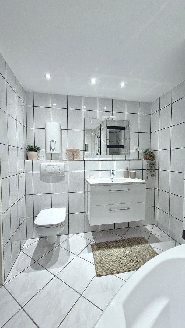 Prodej bytu 3+1 89 m², Kaarst, Severní Porýní-Vestfálsko Prodej bytu 3+1 89 m², Kaarst, Severní Porýní-Vestfálsko